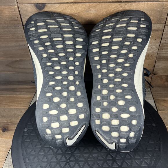 Nike ReactX Infinity Run 4 Low Dark Smoke Grey Metallic Gold Women's Size 7 - Picture 10 of 10
